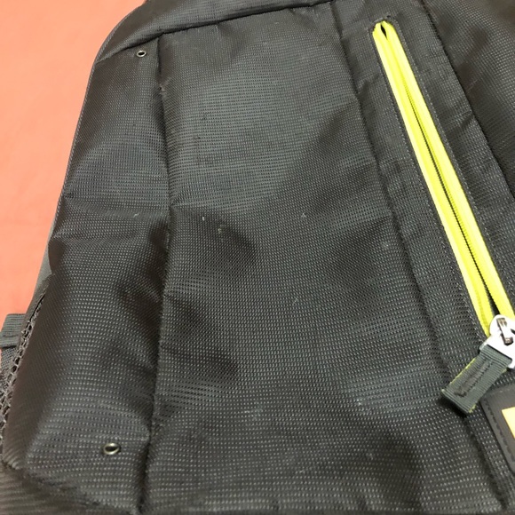 Case Logic Backpack - Picture 7 of 7